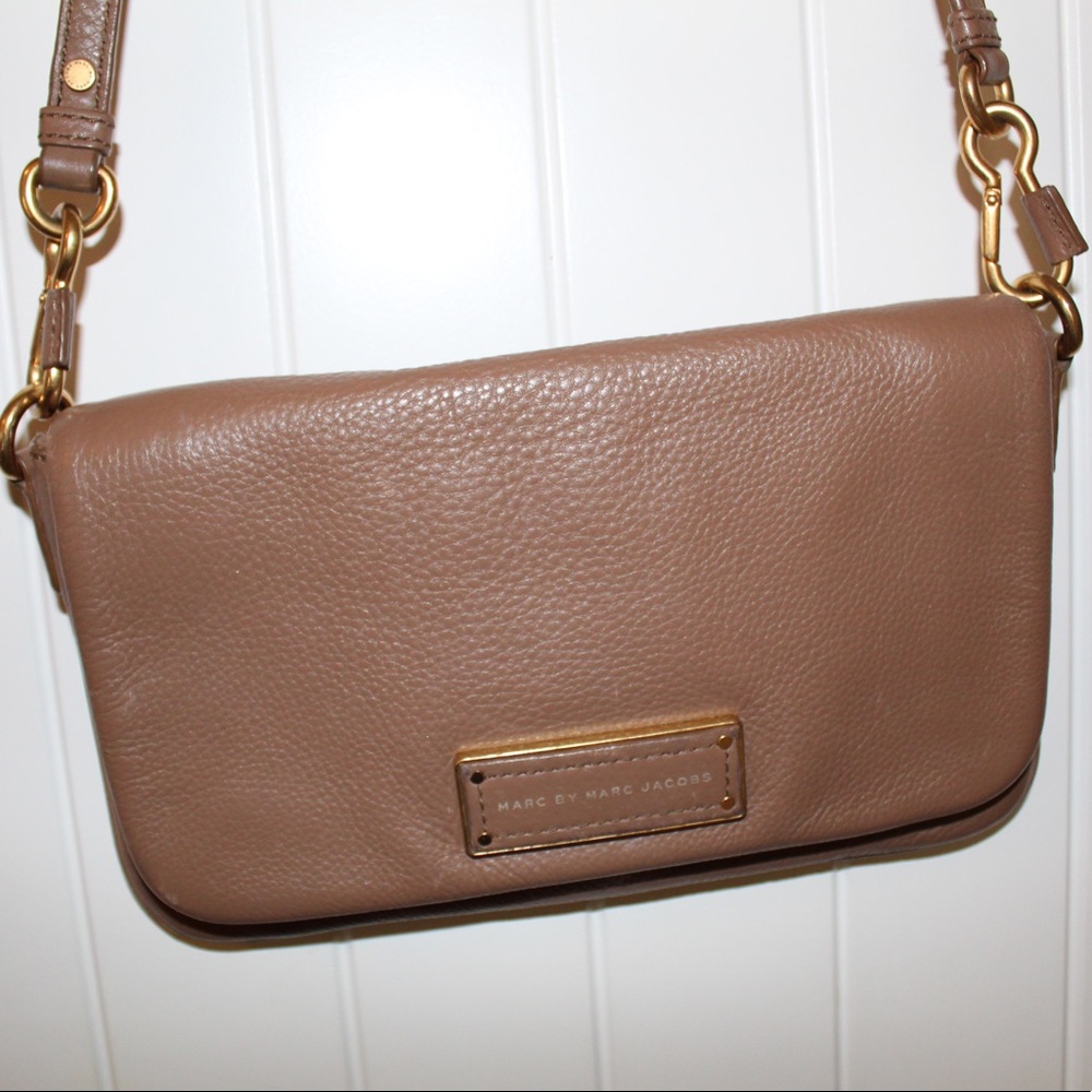 Marc Jacobs small crossbody/clutch